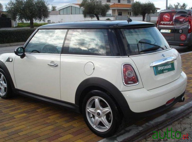 2007' MINI Cooper D photo #1