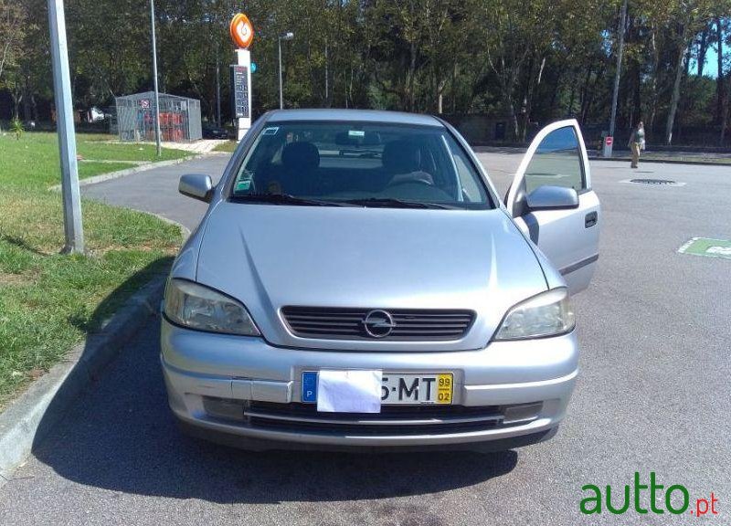 1999' Opel Astra 1.4 Club photo #4