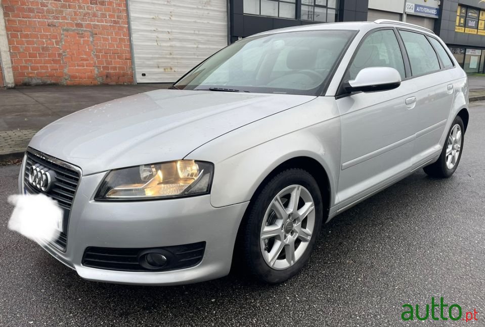 2011' Audi A3 Sportback photo #1