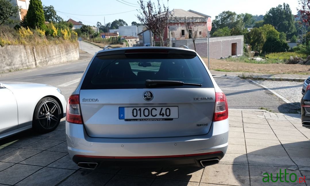2013' Skoda Octavia Break photo #6