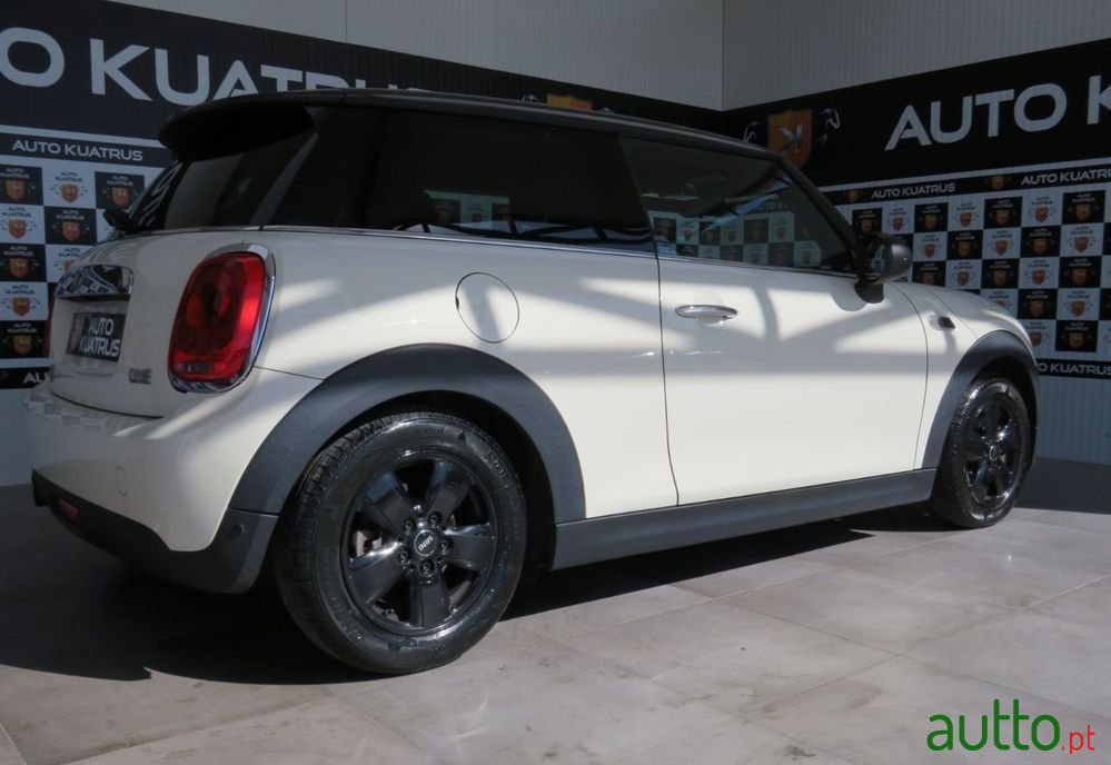 2015' MINI One photo #6