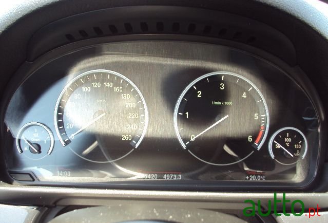 2012' BMW 525 photo #6