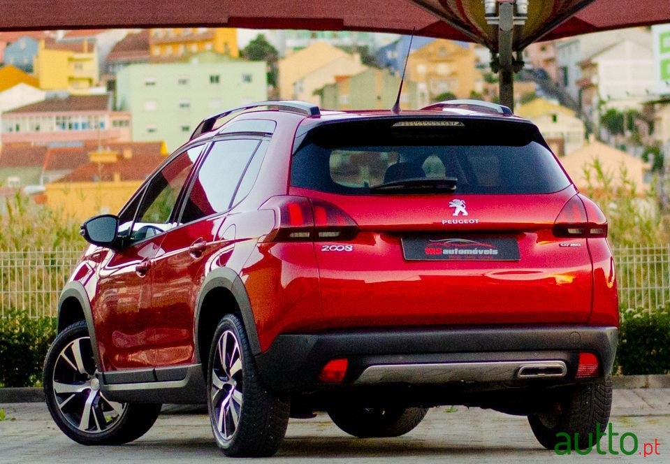 2016' Peugeot 2008 photo #5