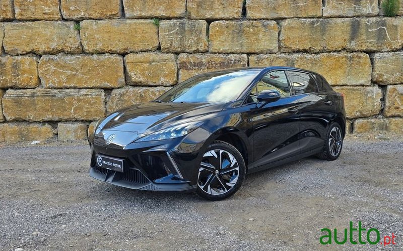 2023' MG MG4 64 Kwh Luxury photo #2