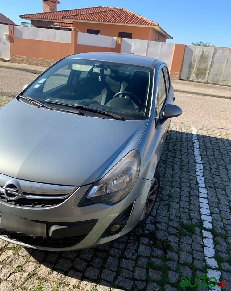 2014' Opel Corsa photo #1