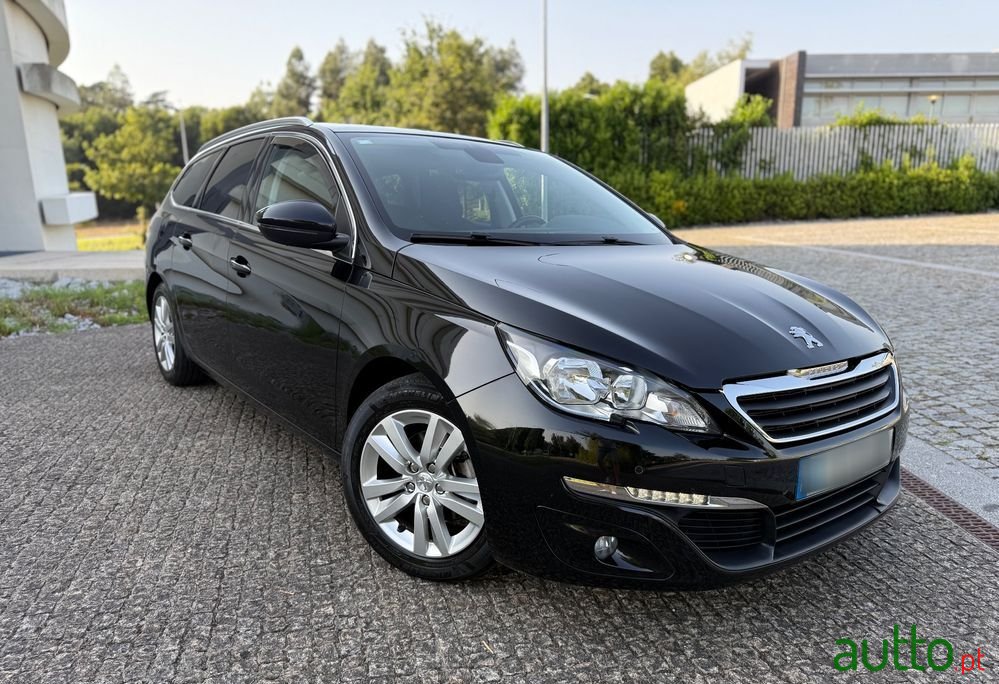 2015' Peugeot 308 Sw photo #5