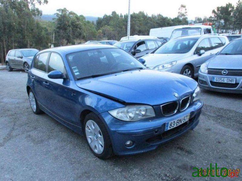 2006' BMW 120 D photo #1