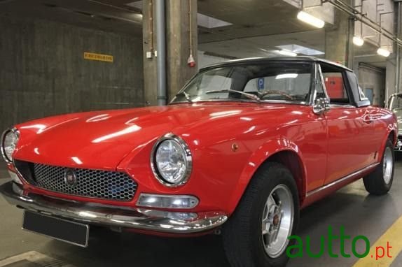 1975' Fiat 124 Spider photo #1