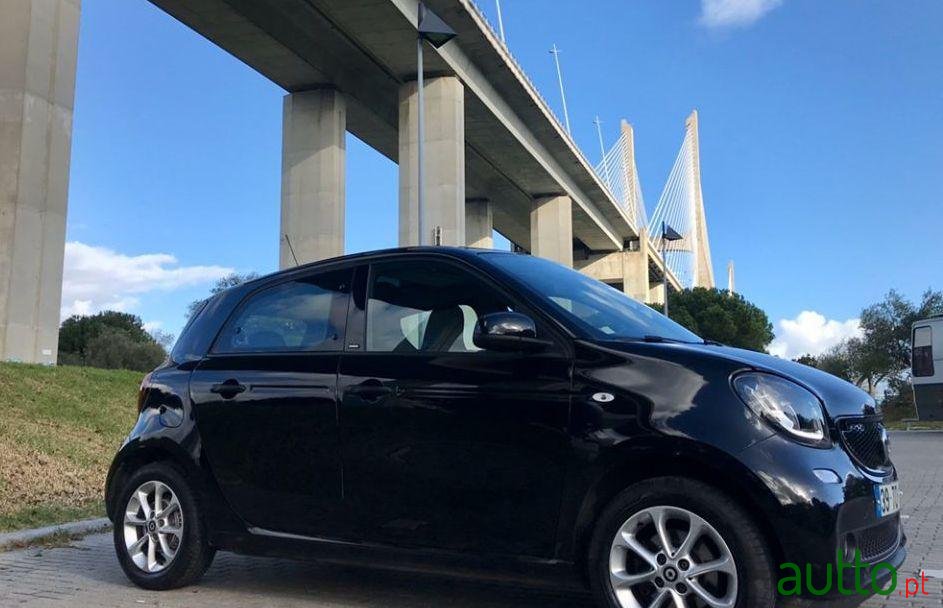 2016' Smart Forfour Passion photo #2