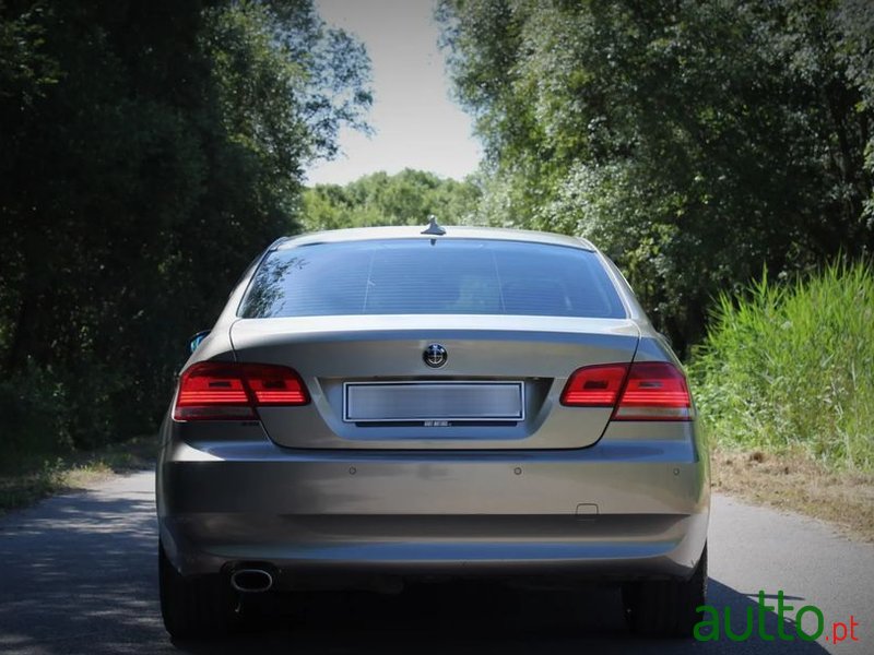 2007' BMW 320 D photo #5