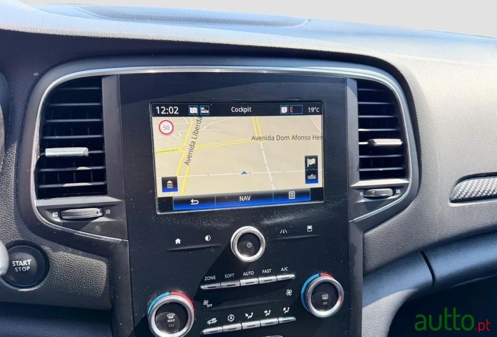 2019' Renault Megane photo #6