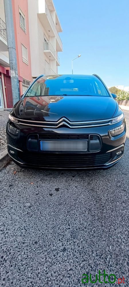 2020' Citroen Grand C4 SpaceTourer photo #5