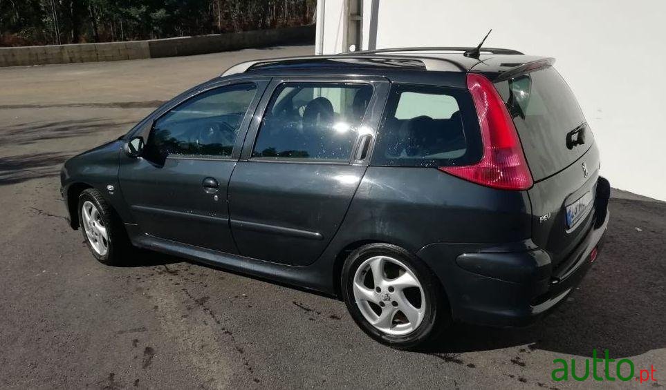 2005' Peugeot 206 Sw photo #3