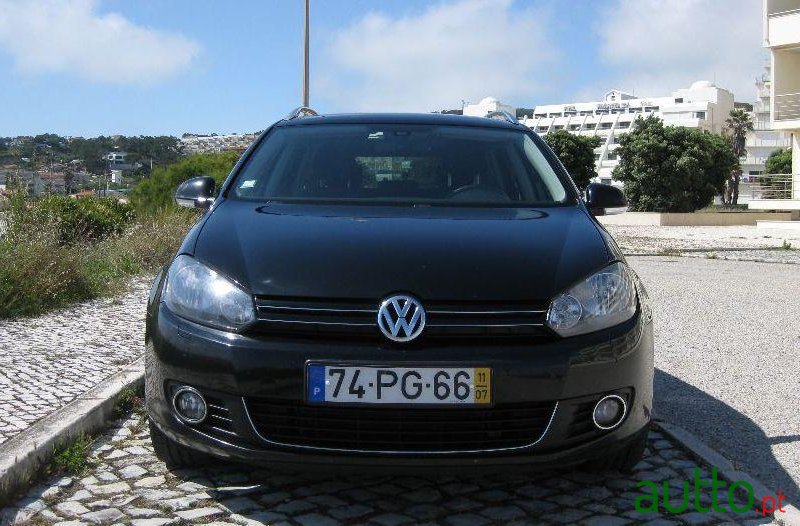 2011' Volkswagen Golf Variant photo #4