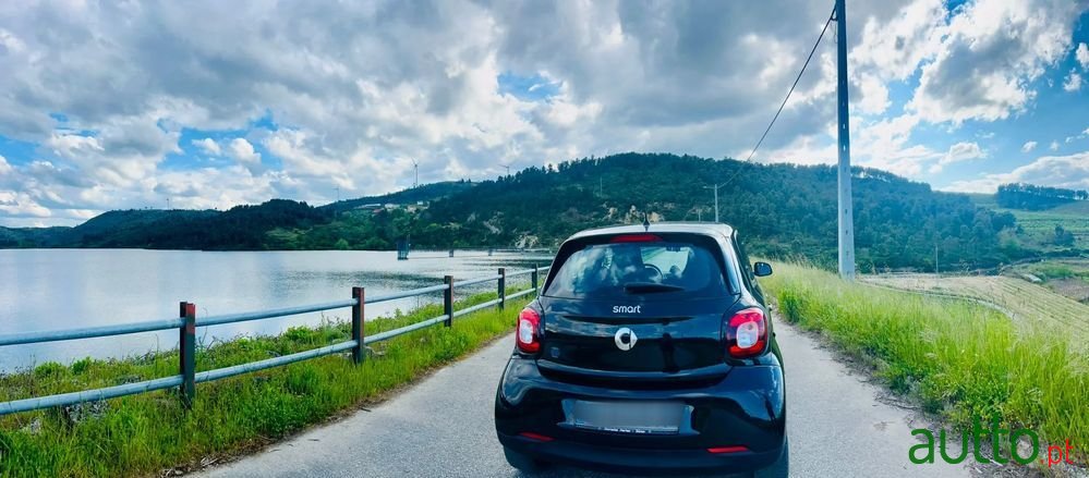 2021' Smart Forfour photo #3