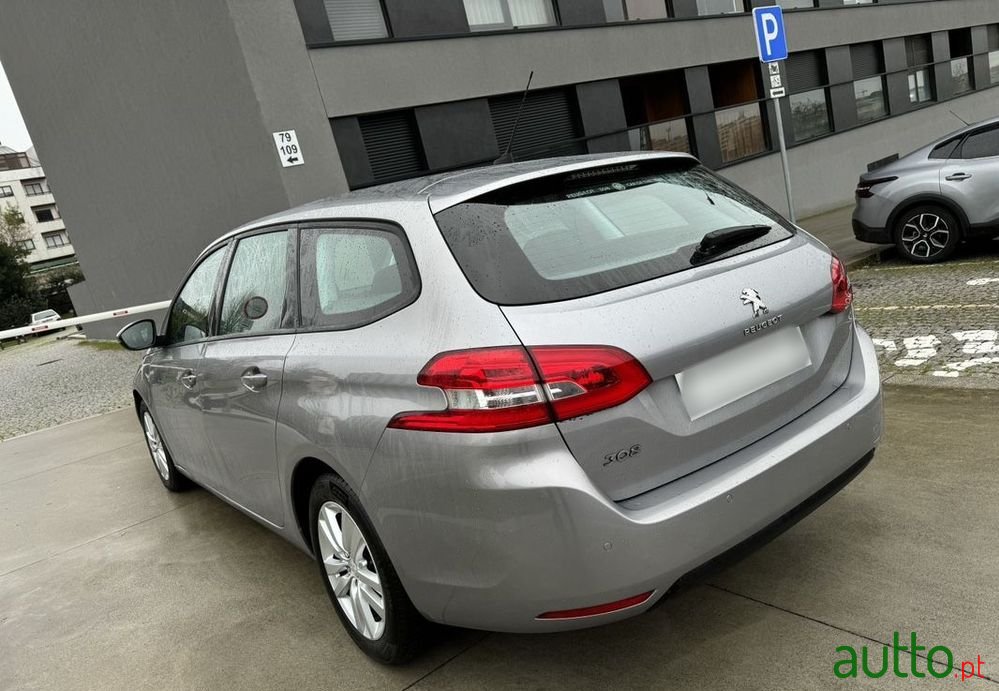 2015' Peugeot 308 Sw photo #5