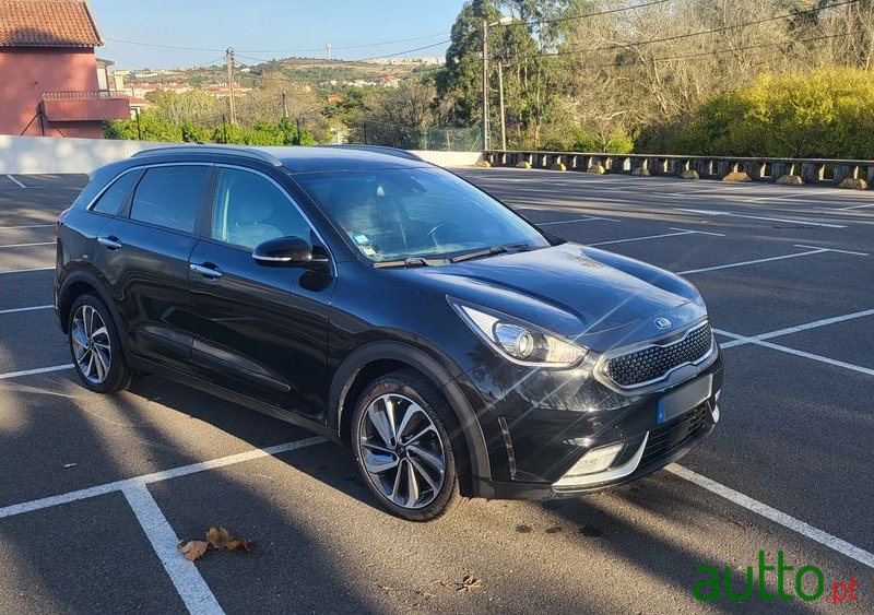 2018' Kia Niro photo #4