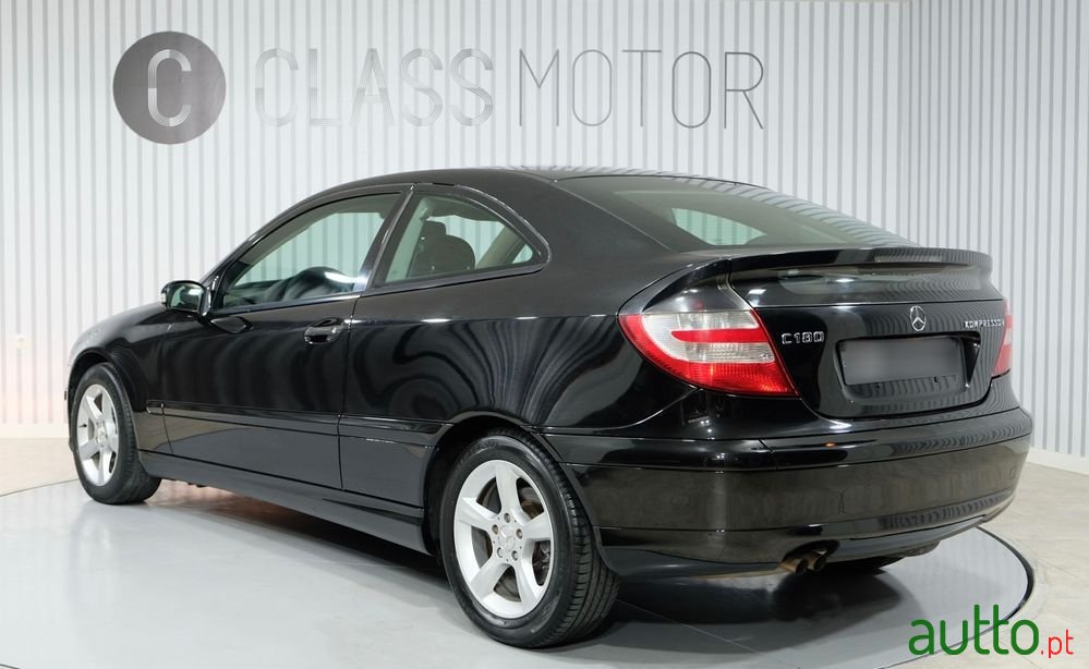 2005' Mercedes-Benz Classe C photo #3