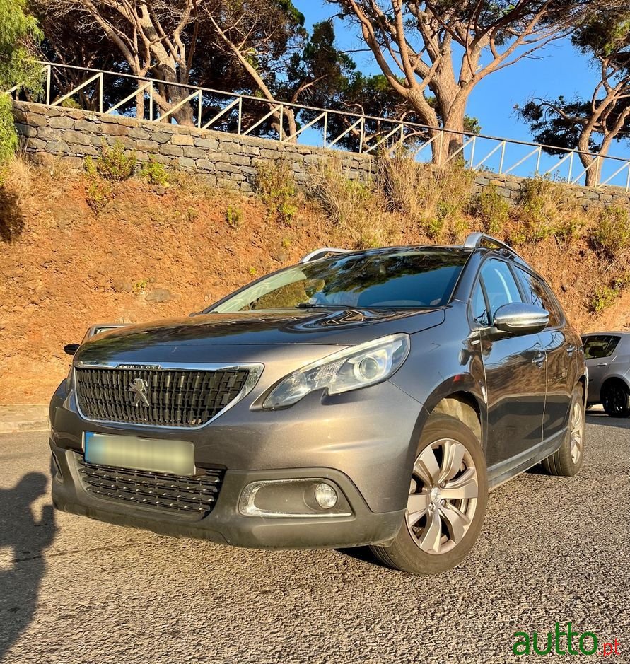 2018' Peugeot 2008 photo #1