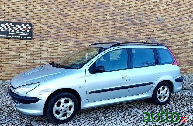 2002' Peugeot 206-Sw 1.1 Colorline photo #2