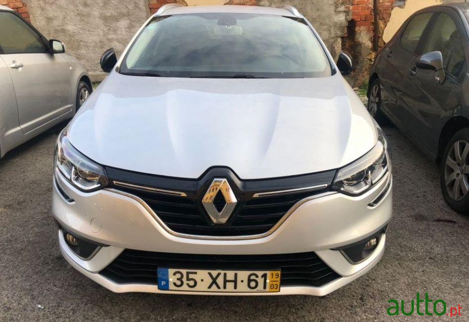 2019' Renault Megane Sport Tourer photo #4