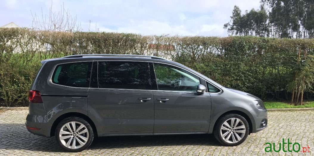 2017' SEAT Alhambra photo #2