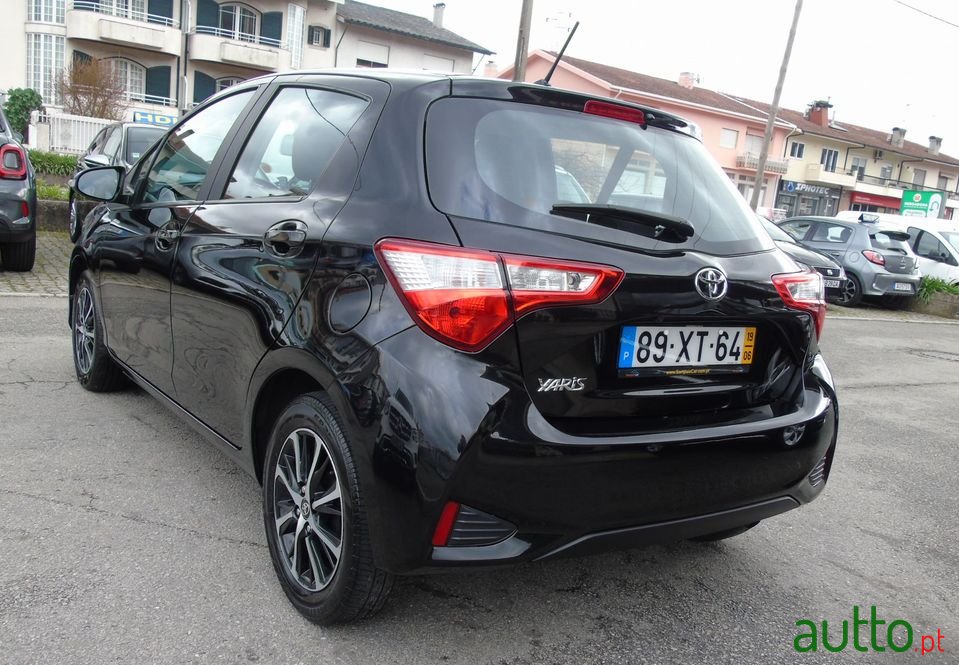 2019' Toyota Yaris photo #5