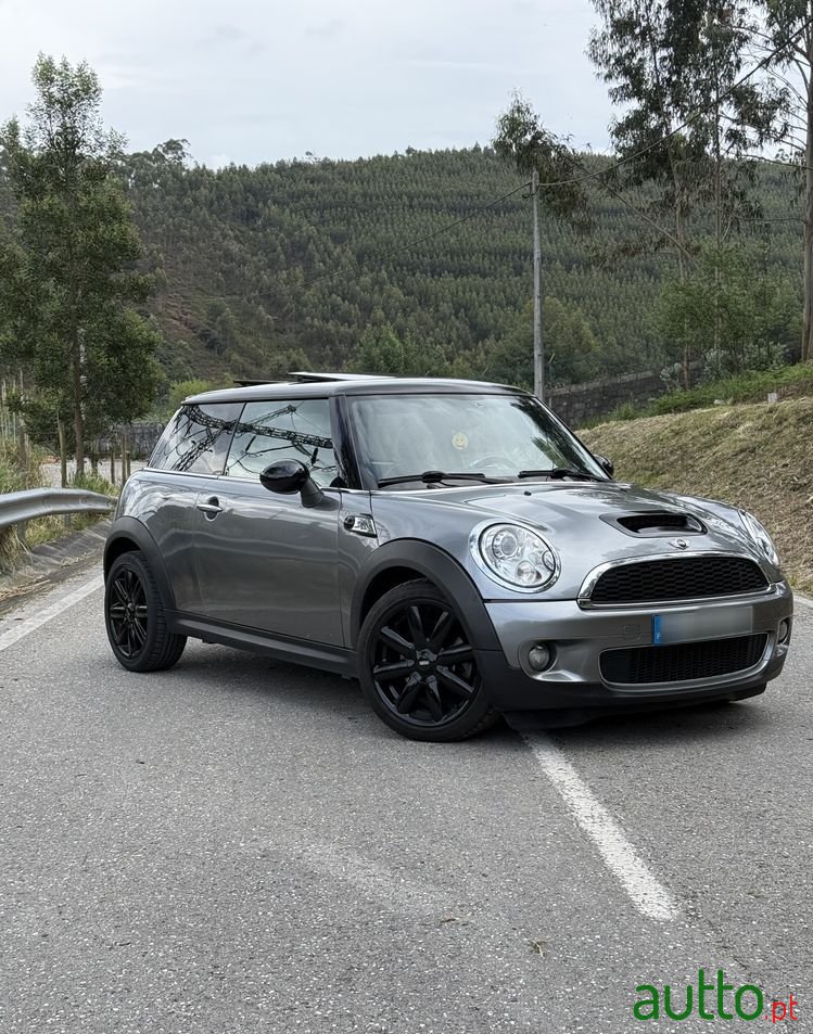 2008' MINI Cooper S 3 Portas photo #1