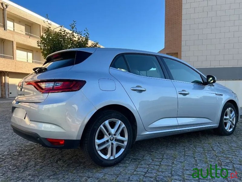 2018' Renault Megane photo #6