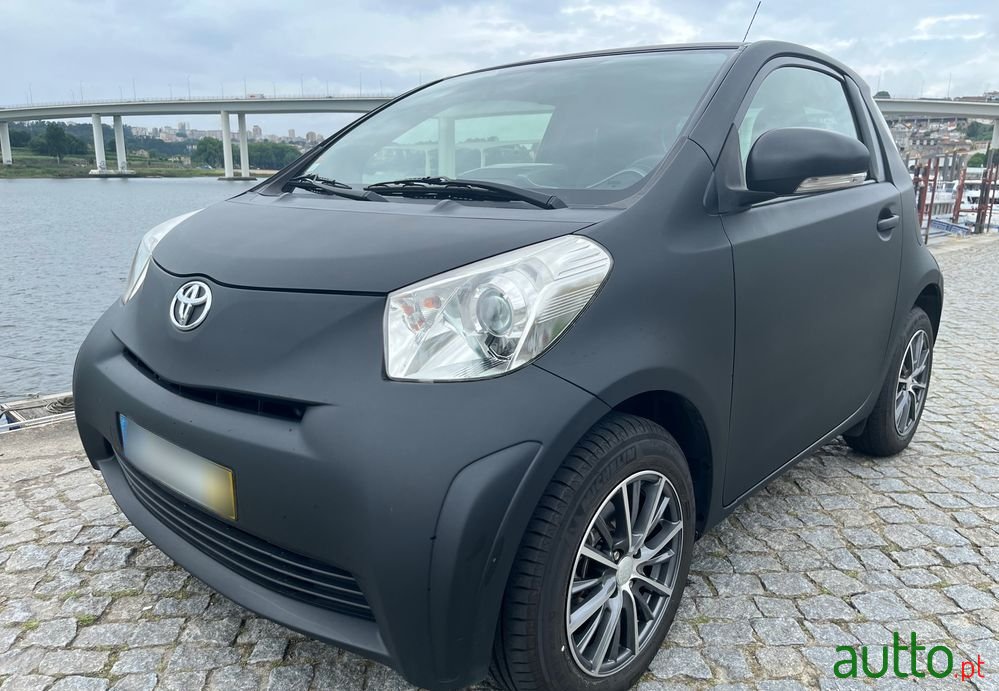 2009' Toyota iQ photo #3