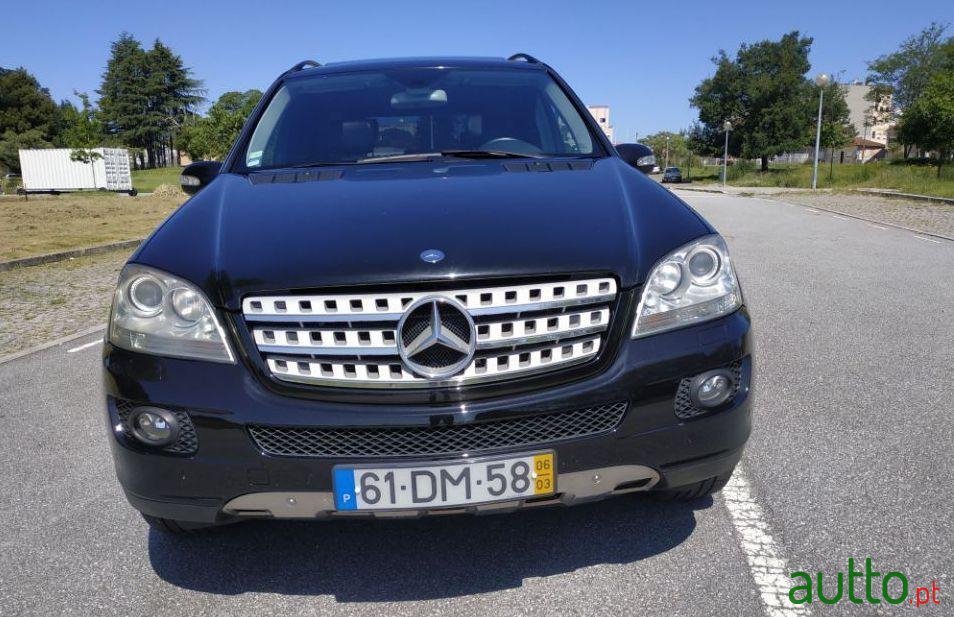 2006' Mercedes-Benz Ml-320 photo #1