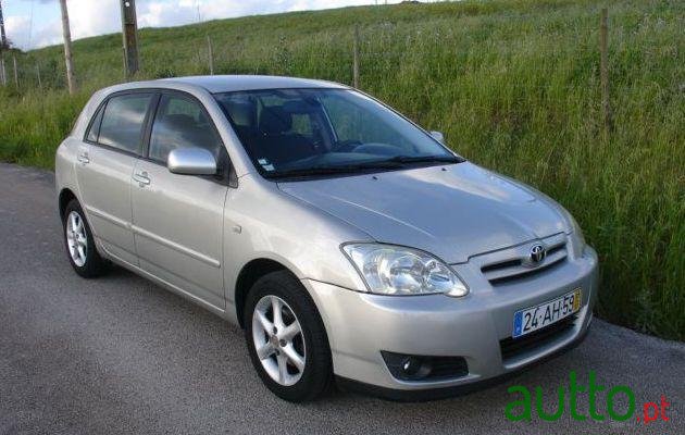 2005' Toyota Corolla 1.4 D4D Auto photo #1