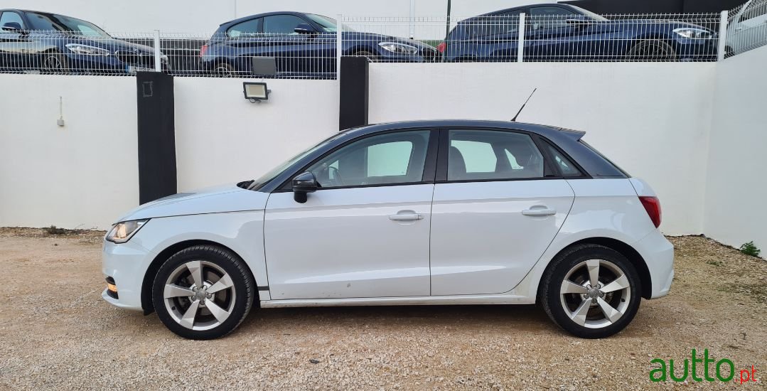 2016' Audi A1 Sportback photo #3