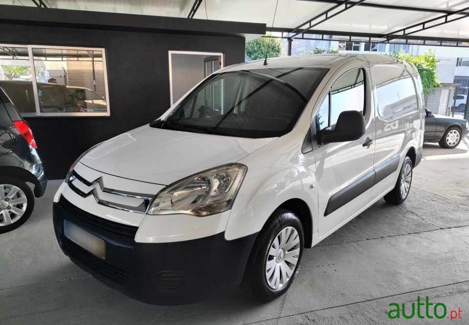 2011' Citroen Berlingo photo #1