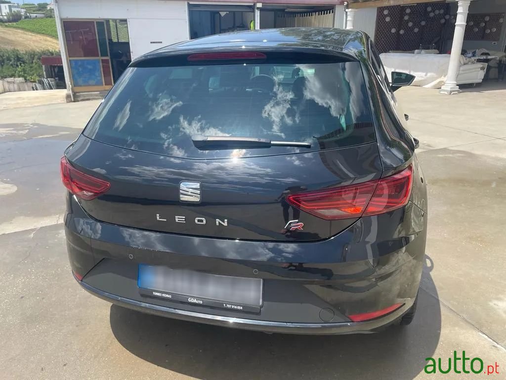 2020' SEAT Leon photo #4
