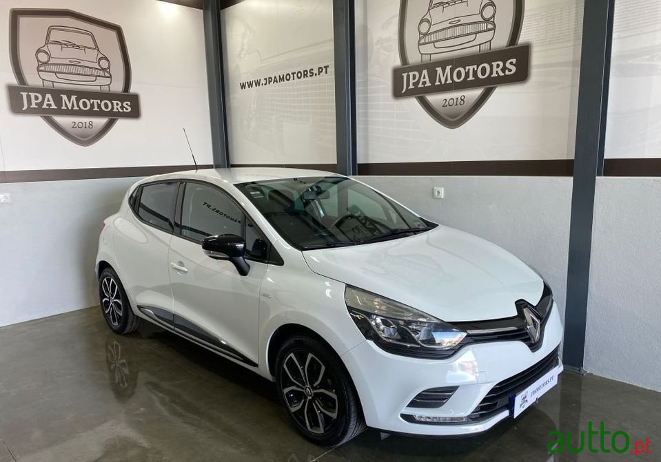 2017' Renault Clio photo #1
