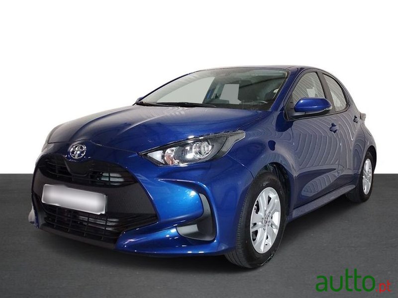 2023' Toyota Yaris photo #1