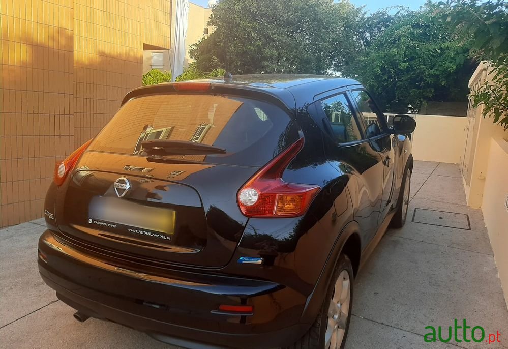 2011' Nissan Juke 1.6 Acenta photo #2