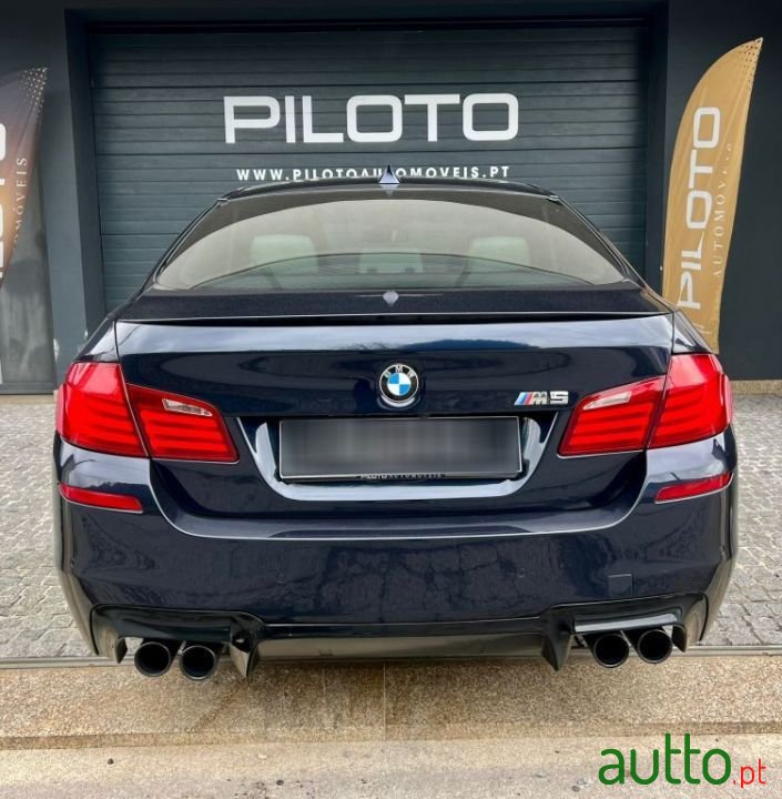 2012' BMW M5 photo #4