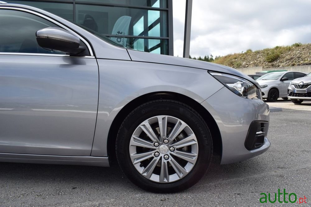 2021' Peugeot 308 Sw photo #5