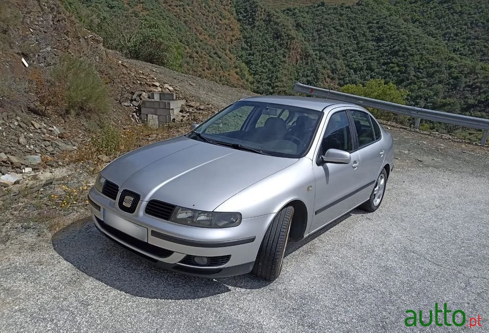2001' SEAT Toledo photo #6