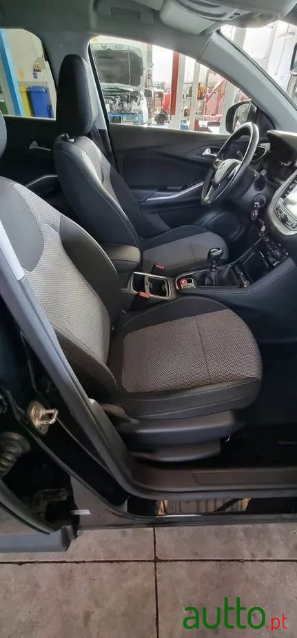 2020' Opel Grandland X photo #6