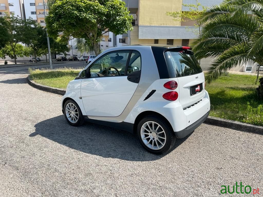 2009' Smart Fortwo photo #3