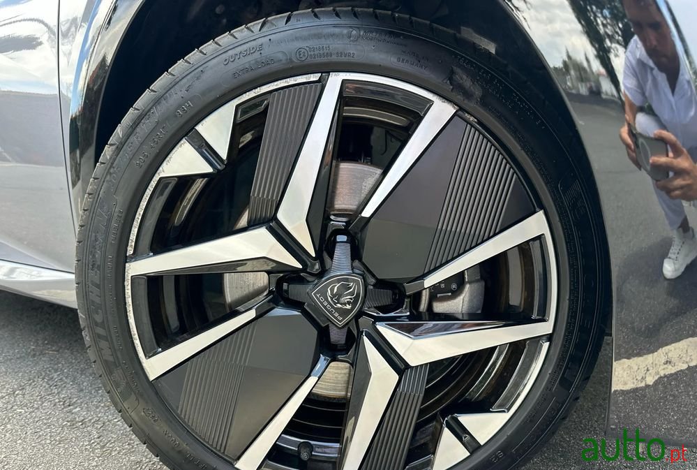 2024' Peugeot e-208 50 Kwh Gt photo #3