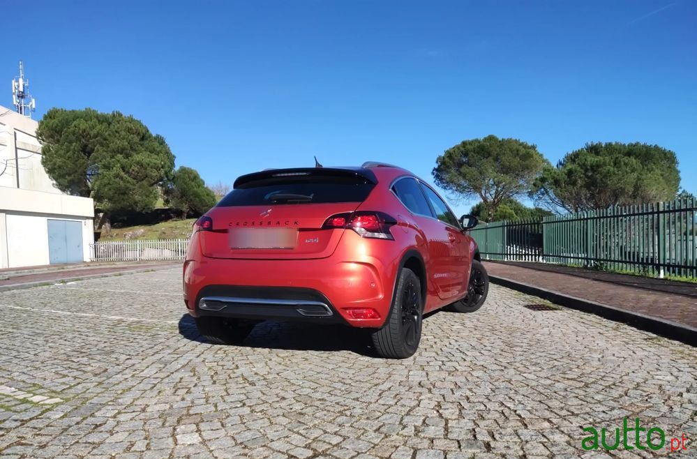 2016' DS Automobiles Ds4 Crossback photo #4