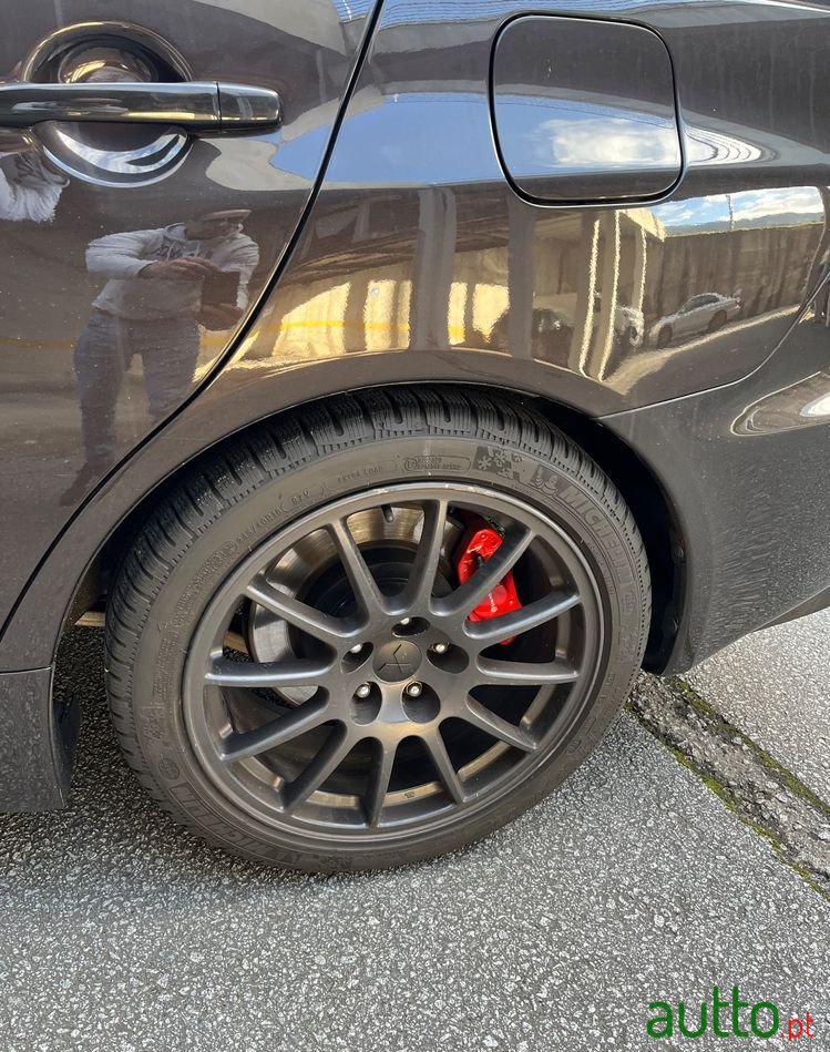 2011' Mitsubishi Lancer photo #3