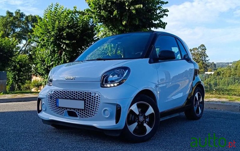 2023' Smart Fortwo Eq Passion photo #1