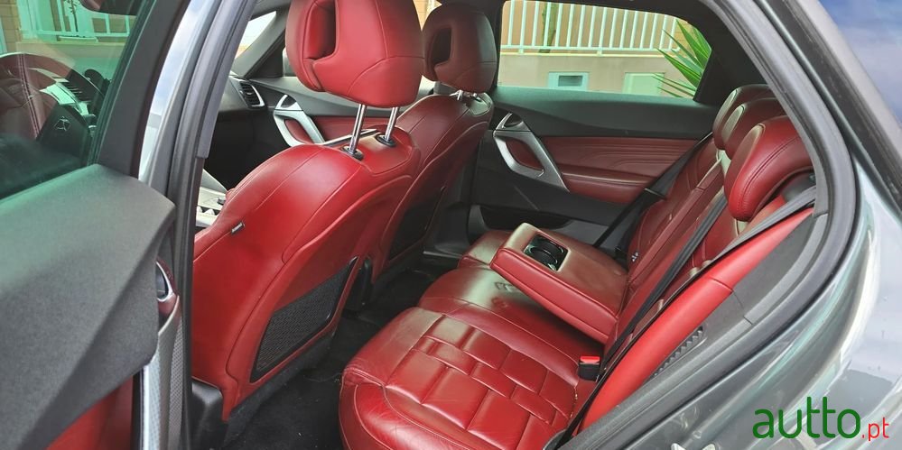 2013' Citroen DS5 photo #6