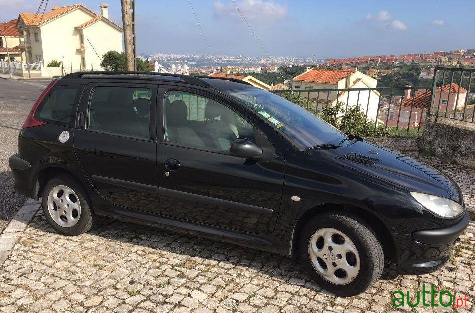 2003' Peugeot 206 Sw photo #2