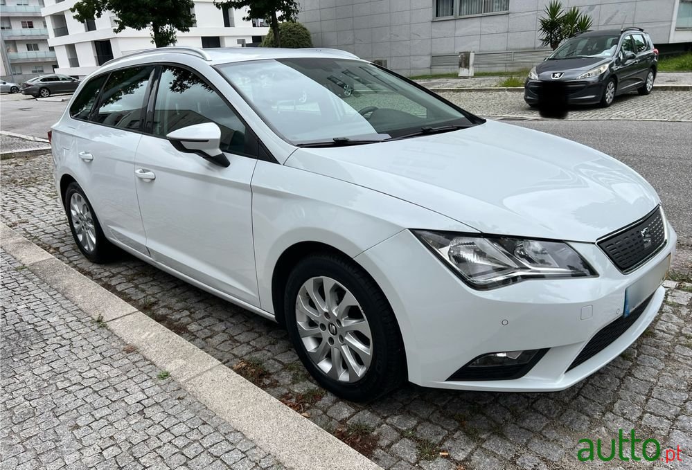 2017' SEAT Leon St photo #3
